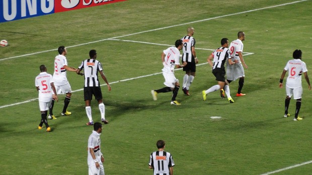 Atlético-MG x São Paulo (Foto: Léo Simonini)