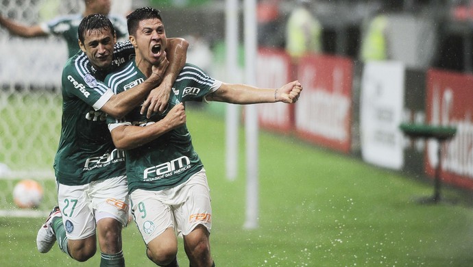 Cereto destaca presença de Cristaldo no Palmeiras em vitória sobre Rosario