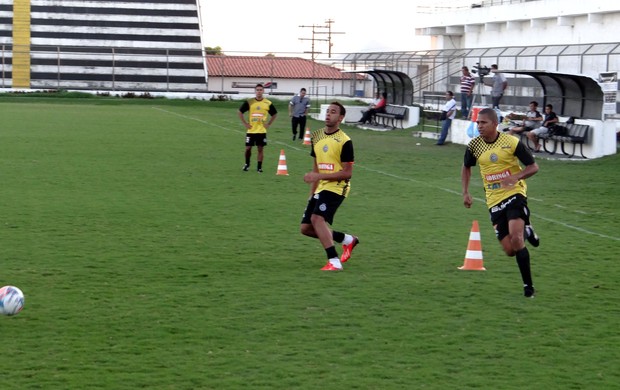 ASA treino (Foto: Leonardo Freire/GLOBOESPORTE.COM)