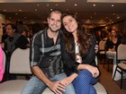 Giovanna Antonelli posa sorridente com o marido em evento