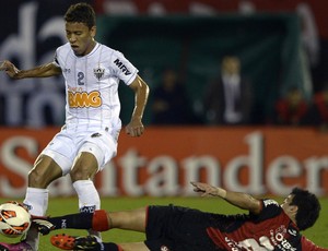 Marcos Rocha, Newell's Old Boys x Atlético-MG (Foto: AFP)