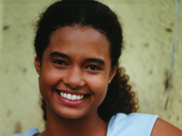 Em Malhação, Aisha Jambo interpretava a personagem Naomi (Foto: Cedoc / TV Globo - malhacao-aisha-jambo-1285