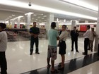 Incêndio esvazia área de shopping (Kléber Teixeira/Inter TV Cabugi)