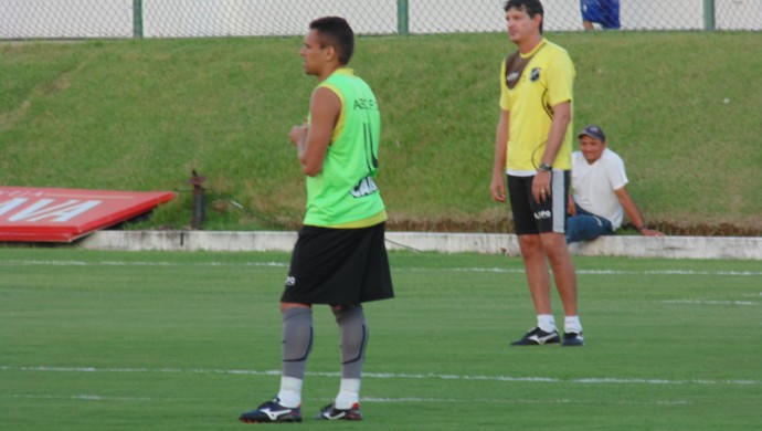 João Paulo - atacante do ABC (Foto: Jocaff Souza/GloboEsporte.com)