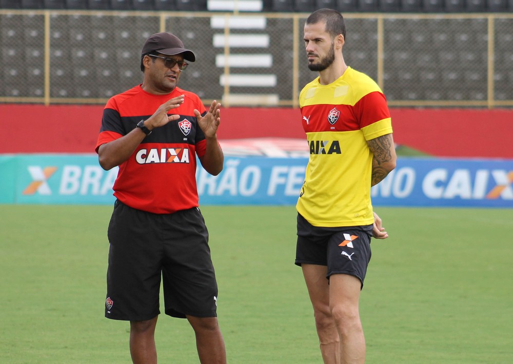  Wesley Carvalho aceita proposta e vai treinar sub-20 do Palmeiras
