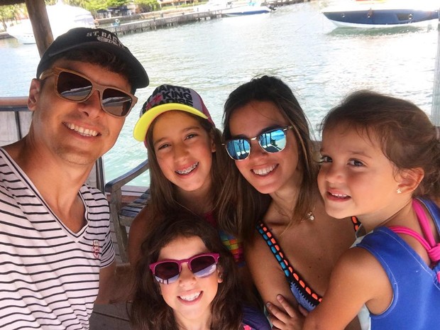 Rodrigo Faro com a família (Foto: Instagram / Reprodução)