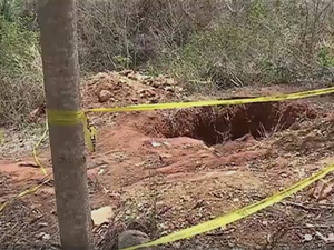 Corpo do filho do casal foi enterrado em uma cacimba (Foto: Reprodução/TV Asa Branca)