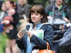 Lily Allen rebate críticas de Katie Hopkins sobre seu peso