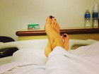 Adriane Galisteu posta foto no hospital: 'Logo mais estou em casa'