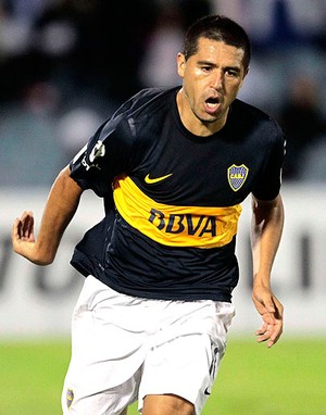 Riquelme comemora gol do Boca Juniors contra o Nacional (Foto: Reuters)