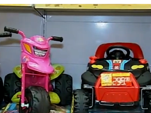 Brinquedos tem preços variados (Foto: Reprodução/Inter TV Grande Minas)