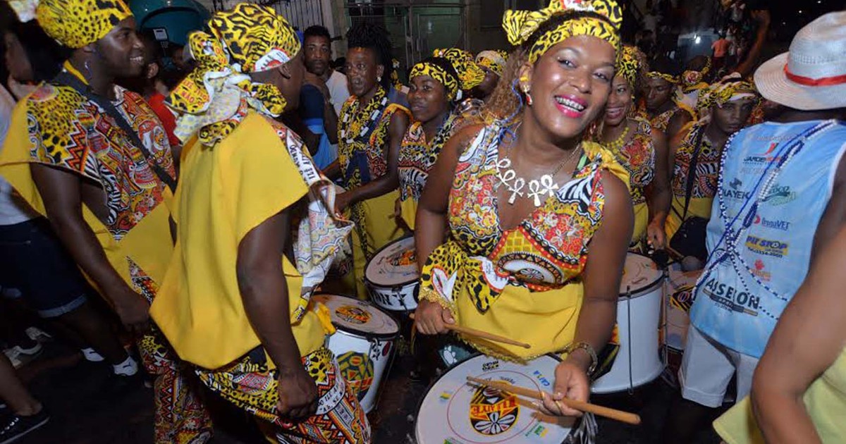 G1 Ilê Aiyê Faz Primeiro Desfile Da Comemoração De 40 Anos De Bloco Notícias Em Carnaval 