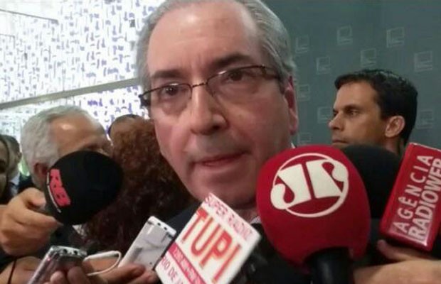 O deputado Eduardo Cunha (PMDB-RJ) em entrevista na Câmara (Foto: Gustavo Garcia/G1)