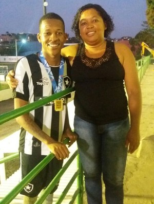 Cenira mãe do Bochecha do Botafogo (Foto: Arquivo pessoal)