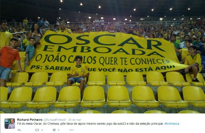 Tweet postado em rede social facilitou contato entre João Carlos e família do meia Oscar (Foto: Reprodução/Twitter)