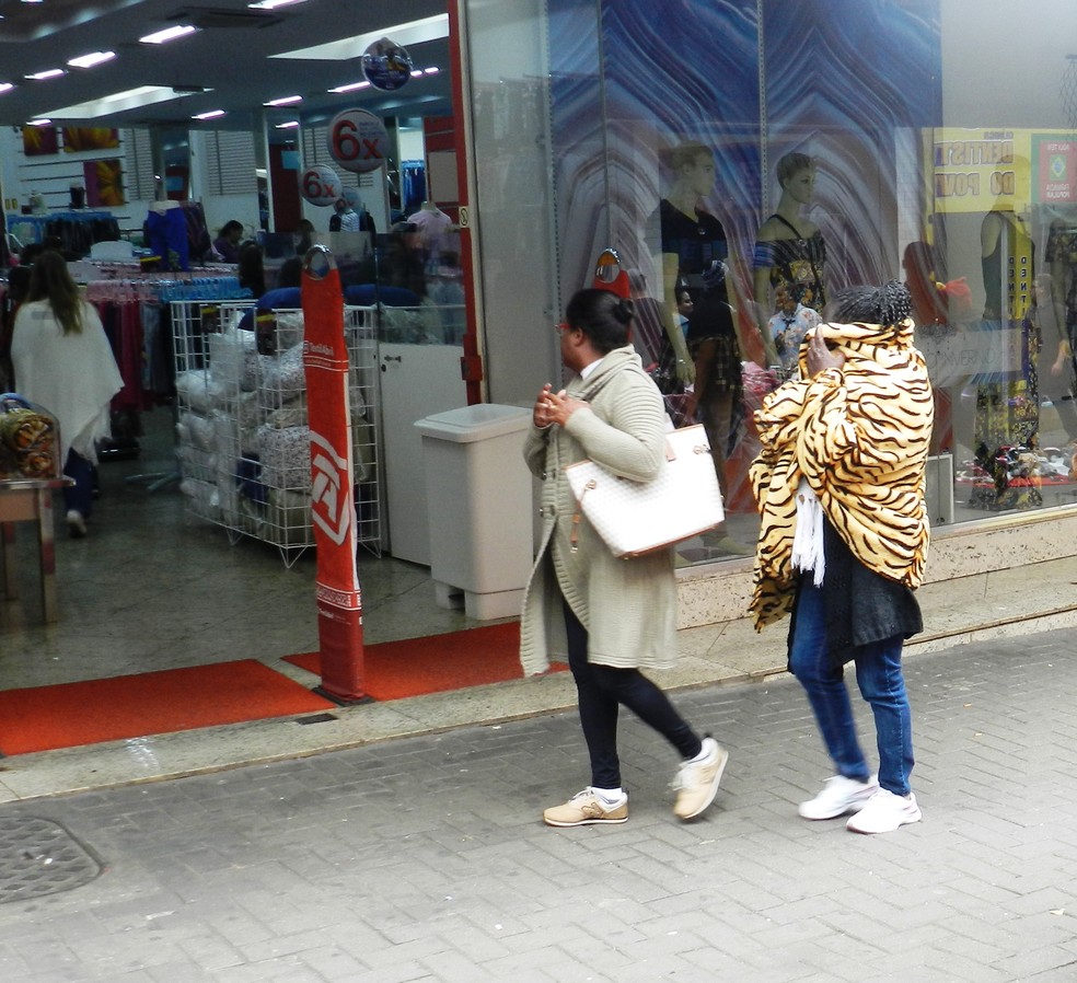 Frio Centro Uberaba (Foto: Mariana Dias/G1)