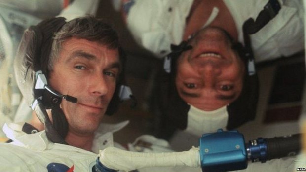 O comandante da Apollo 17 Ronald Evans e o astronauta Gene Cernan a caminho da Lua (Foto: Nasa/Project Apollo Archive) O comandante da Apollo 17 Ronald Evans e o astronauta Gene Cernan a caminho da Lua (Foto: Nasa/Project Apollo Archive)