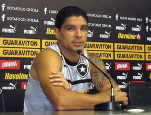 Renato, Botafogo (Foto: André Casado / Globoesporte.com)