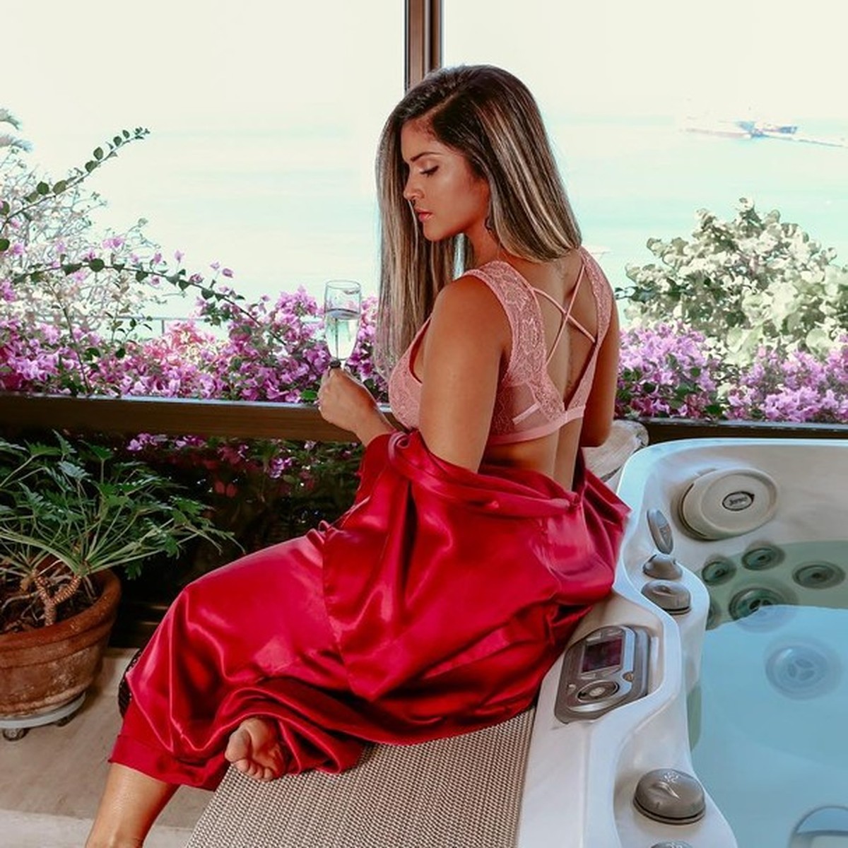 Mileide Mihaile Posa De Lingerie E F S Elogiam Nasceu Para Brilhar