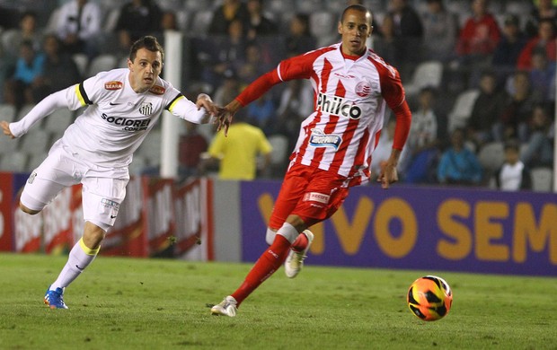 Montillo e Derlei Santos x Náutico (Foto: Mauricio de Souza / Ag. Estado)