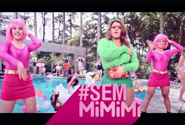 A campanha #SemMimimi, que se referia aos incômodos das mulheres no período menstrual, retirada do ar após enxurrada de críticas (Foto: Reprodução / YouTube)
