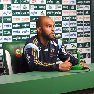 Alecsandro quer renovação e Verdão maduro na Libertadores de 2017