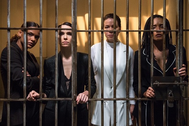 Clara ( Thainá Duarte ), Natalie ( Débora Falabella ), Luiza ( Leandra leal ) e Verônica ( Taís Araújo )
(Foto: Fábio Rocha/TV Globo) Clara ( Thainá Duarte ), Natalie ( Débora Falabella ), Luiza ( Leandra leal ) e Verônica ( Taís Araújo )
(Foto: Fábio Rocha/TV Globo)
