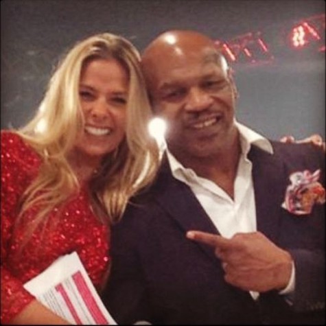 Galisteu com Mike Tyson em Las Vegas (Foto: Reprodução) Galisteu com Mike Tyson em Las Vegas (Foto: Reprodução)