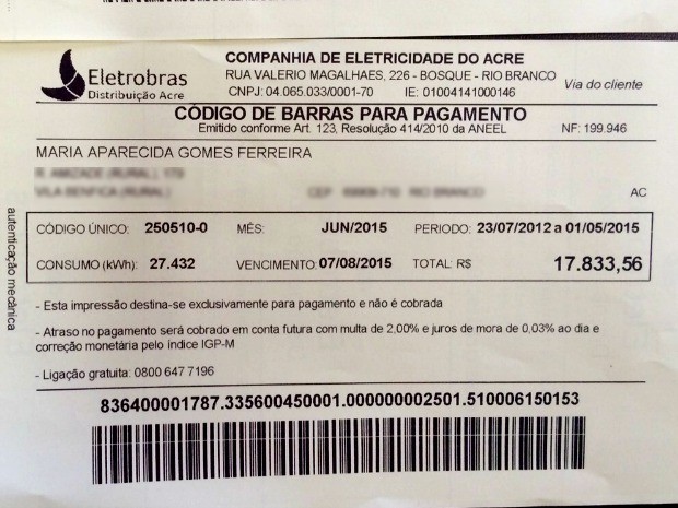 Maria Aparecida recebeu fatura de energia de quase R$ 18 mil (Foto: Evelyn Dias/Arquivo Pessoal)