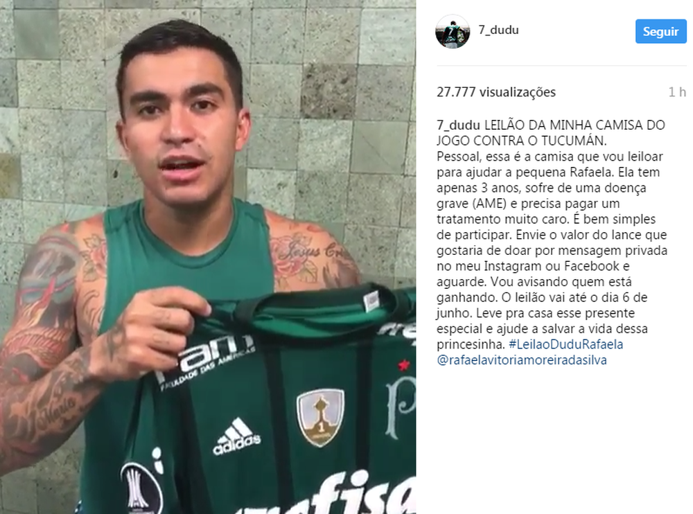  Dudu promove leilão de camisa do Palmeiras para ajudar criança