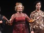 Glória Menezes reestreia no teatro e marido e filho a prestigiam