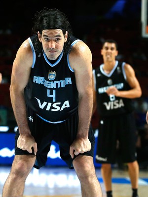 Luis Scola Brasil X Argentina mundial de basquete (Foto: Agência AP)