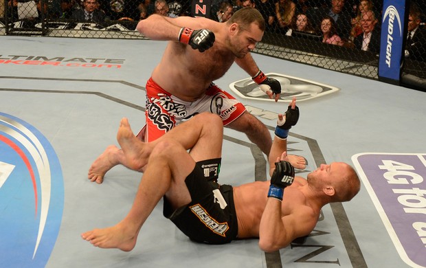 Gabriel Gonzaga x Dave Herman UFC 162 (Foto: Getty Images)