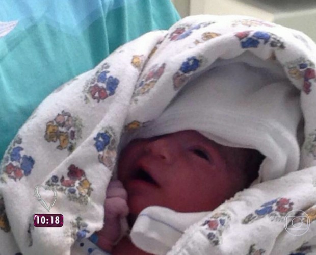 Bento nasceu no último dia 7 com  3,2kg e 49.5cm (Foto: Mais Você/TV Globo)
