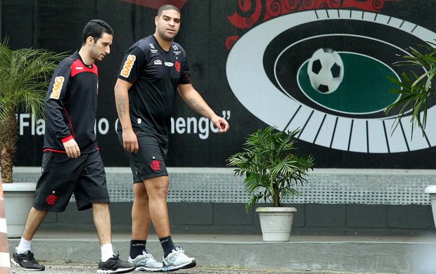Adriano treino Flamengo (Foto: Cezar Loureiro / Agência O Globo)