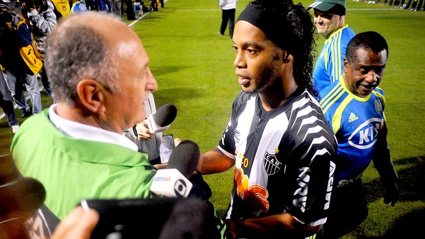 Ronaldinho Gaúcho e Felipão na partida do Palmeiras e Atlético-MG (Foto: Marcos Ribolli / Globoesporte.com)