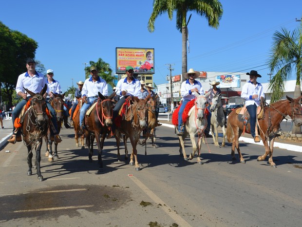 Cavalgada expoari 2015 (Foto: Jonatas Boni/ G1)