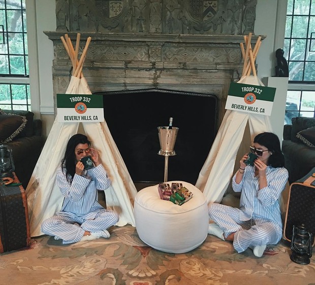 Kourtney Kardashian e Kylie Jenner (Foto: Reprodução / Instagram)