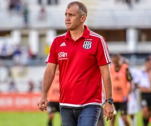 Eduardo afirma ter sido sondado para substituir Cuca no Palmeiras em 2017