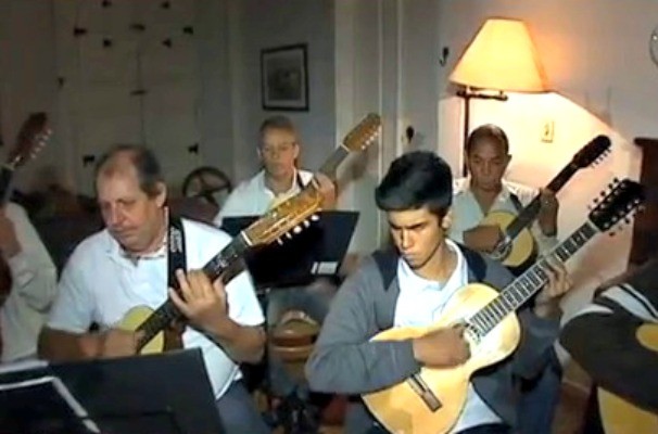 Orquestra de música caipira (Foto: Reprodução / TV TEM)