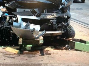 Polícia suspeita de racha na avenida (Foto: Reprodução/TV TEM)