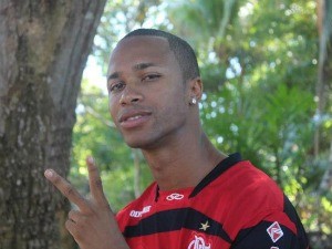Ramon Cristian, de 24 anos, foi morto com cinco tiros em agosto de 2012, no Espírito Santo. (Foto: Arquivo Pessoal)