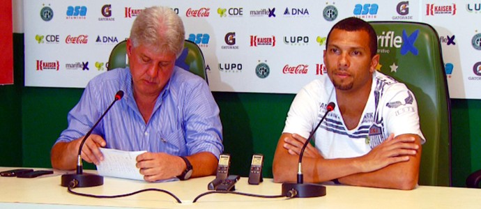 Cláudio Corrente e Amoroso concedem entrevista no Guarani (Foto: Reprodução / EPTV)