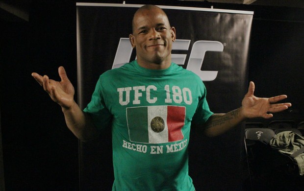 Hector Lombard UFC MMA (Foto: Adriano Albuquerque)