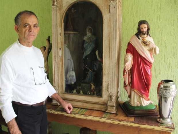Padre Angelo Rossi usa Facebook para se aproximar de católicos na região de Campinas, SP (Foto: Fabio Rodrigues / G1 São Carlos)