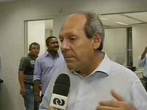 Prefeito de Araguaína, Ronaldo Dimas, nega negócios com grupo do doleiro Fayed Traboulsi (Foto: Reprodução/TV Anhanguera)
