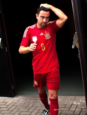 Xavi no treino da Espanha (Foto: Getty Images)