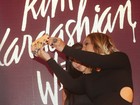 Valesca Popozuda faz selfie com Kim Kardashian: 'Amei, tremi, suei toda!'