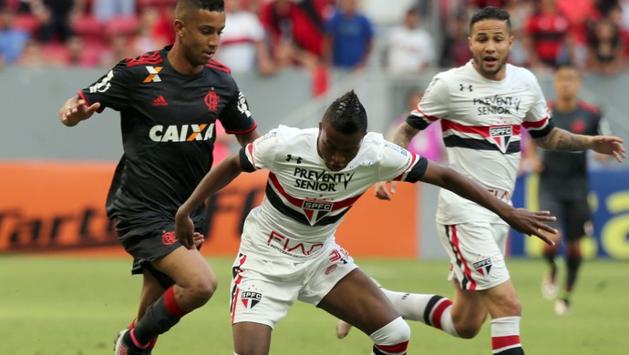 Flamengo x São Paulo (Foto: Estadão Conteúdo)