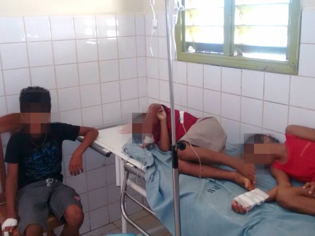 Crianças foram encaminhadas ao hospital de Acrelândia (Foto: Arquivo Pessoal) Crianças foram encaminhadas ao hospital de Acrelândia (Foto: Arquivo Pessoal)
